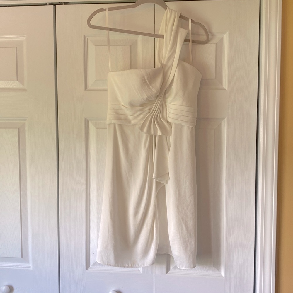 BCBG MAXAZRIA White Mini dress